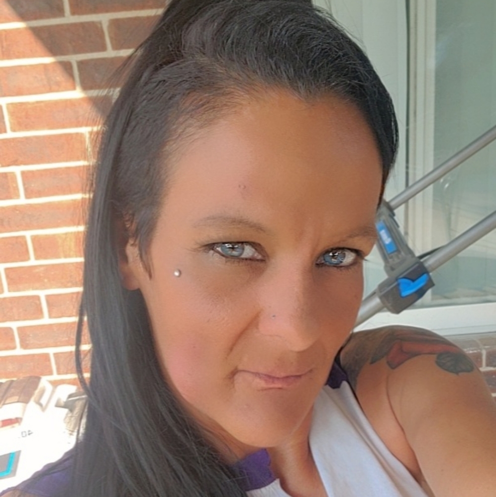 Meet your Posher, Desiree